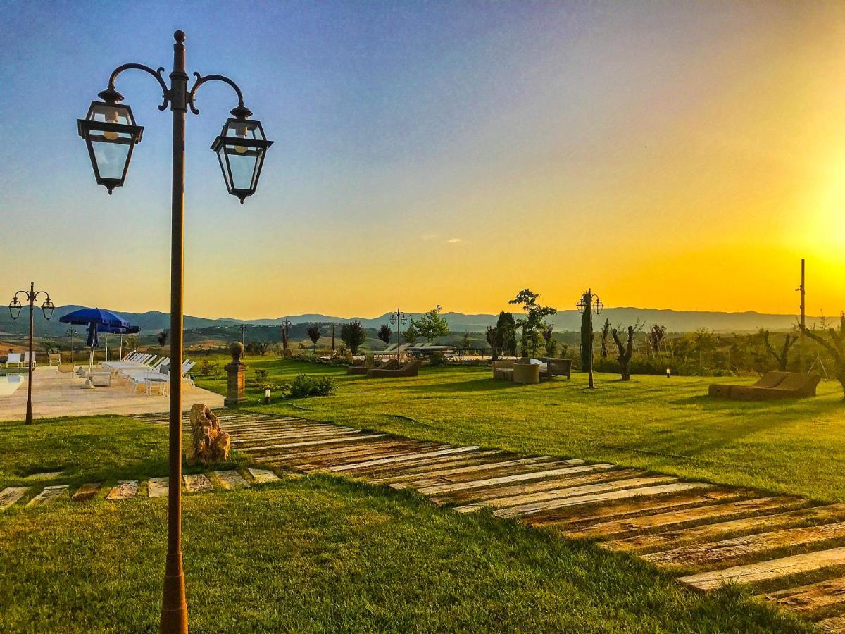 Villa Massimiliano By Posarellivillas Volterra Exterior photo