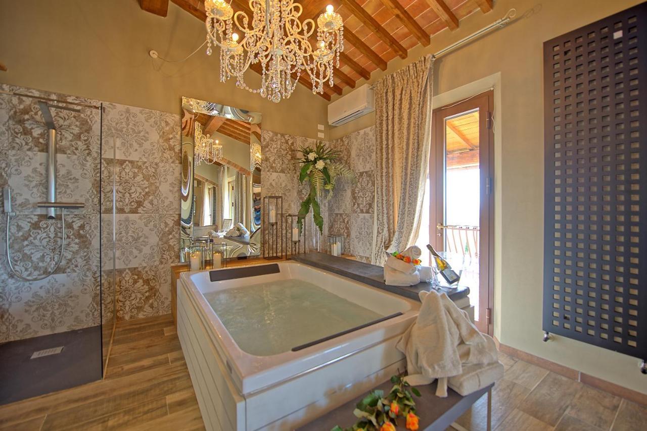 Villa Massimiliano By Posarellivillas Volterra Exterior photo