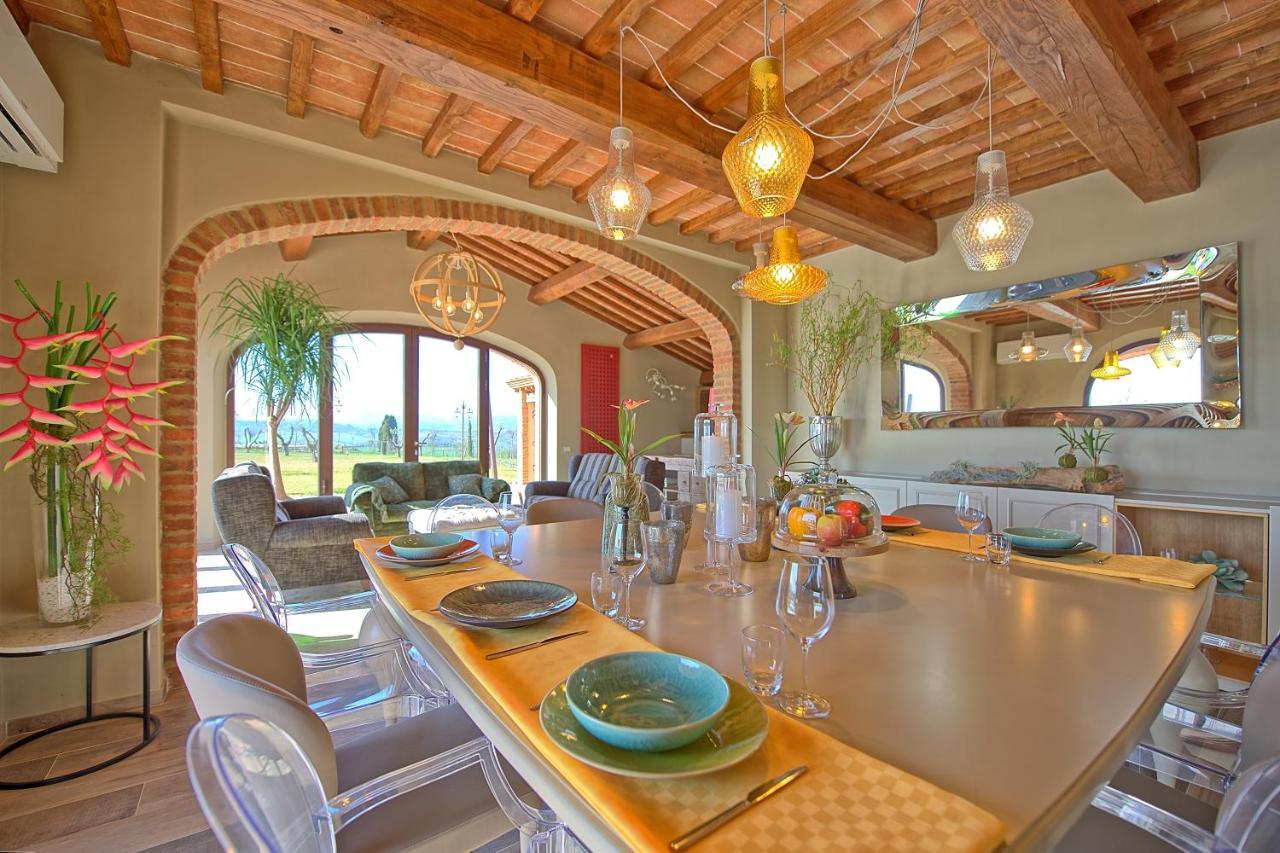Villa Massimiliano By Posarellivillas Volterra Exterior photo