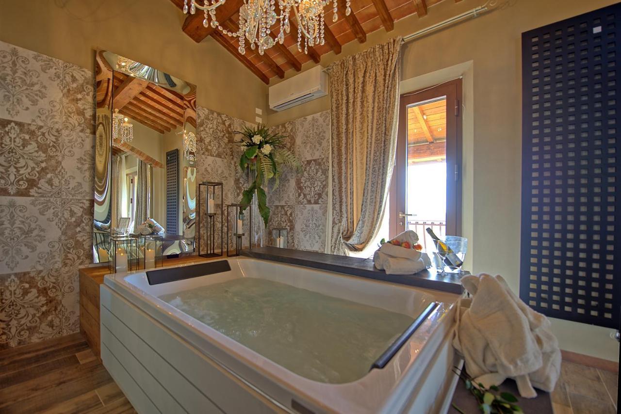 Villa Massimiliano By Posarellivillas Volterra Exterior photo